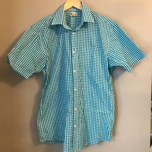 Haggar Short sleeve Plaid button down men’s shirt.